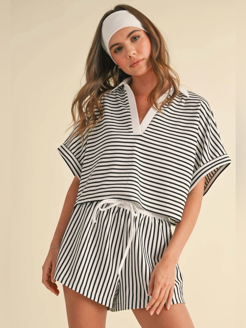 Vestique Black & White Striped Set